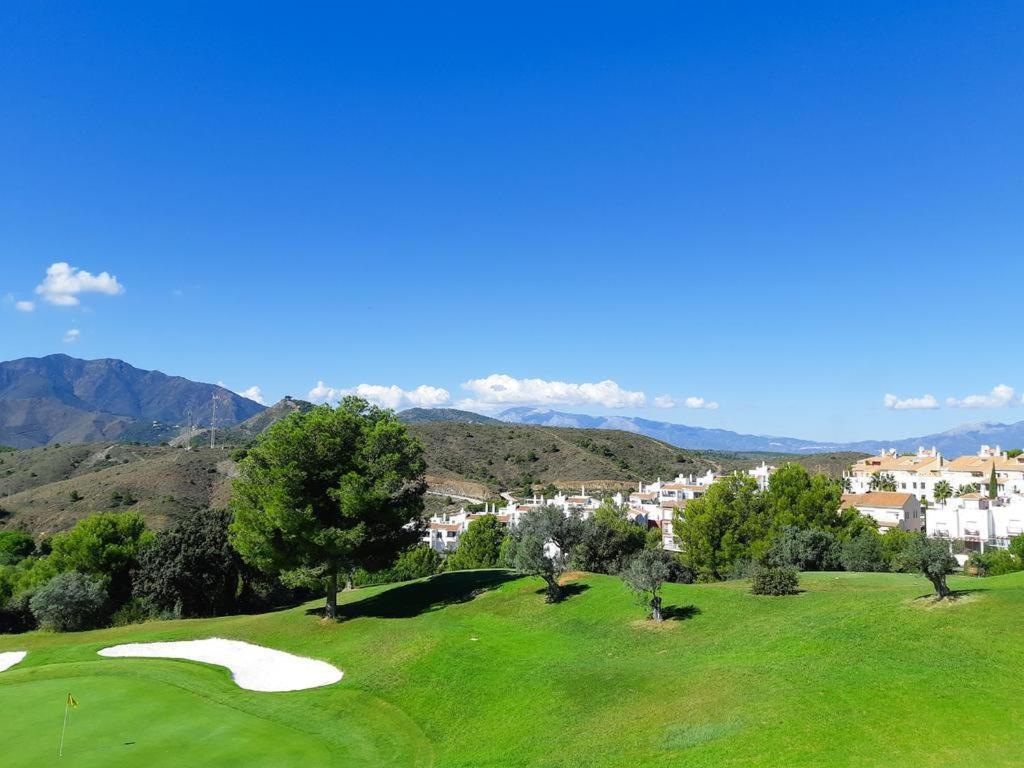 Townhouse - Alhaurin Golf Resortマラガ エクステリア 写真